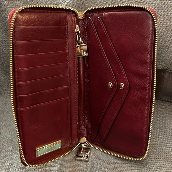 L.A.M.B. Tan Leather Wallet Gwen Stefani Leather Zip Wallet. 💋FINAL SALE PRICE💋 - Picture 4 of 5